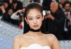 BLACKPINK Jennie Vücut Ölçüleri 2025 (Boy-Kilo-Ayak Numarası v.b)